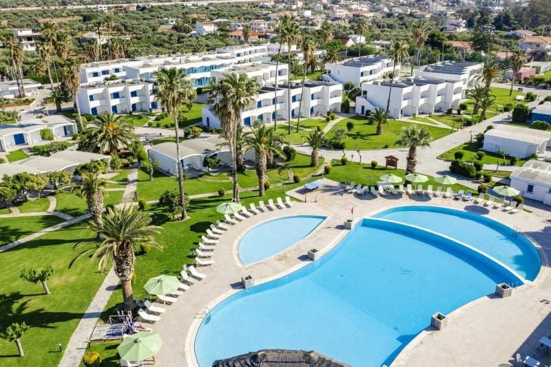 Comer Kinetta Beach ****