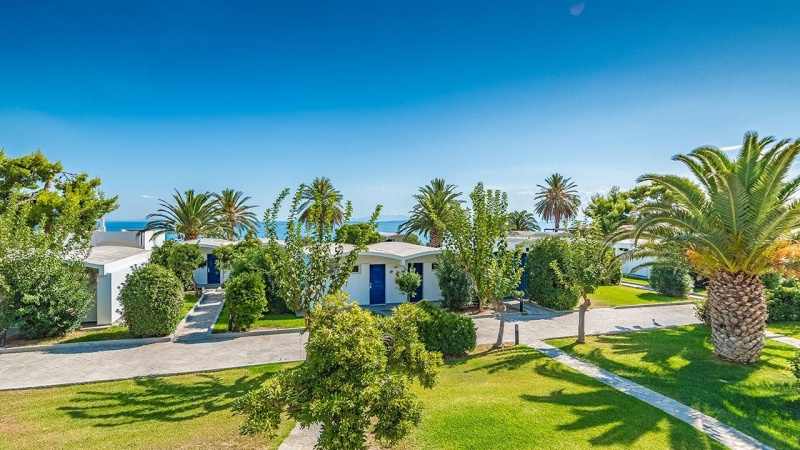 Comer Kinetta Beach ****